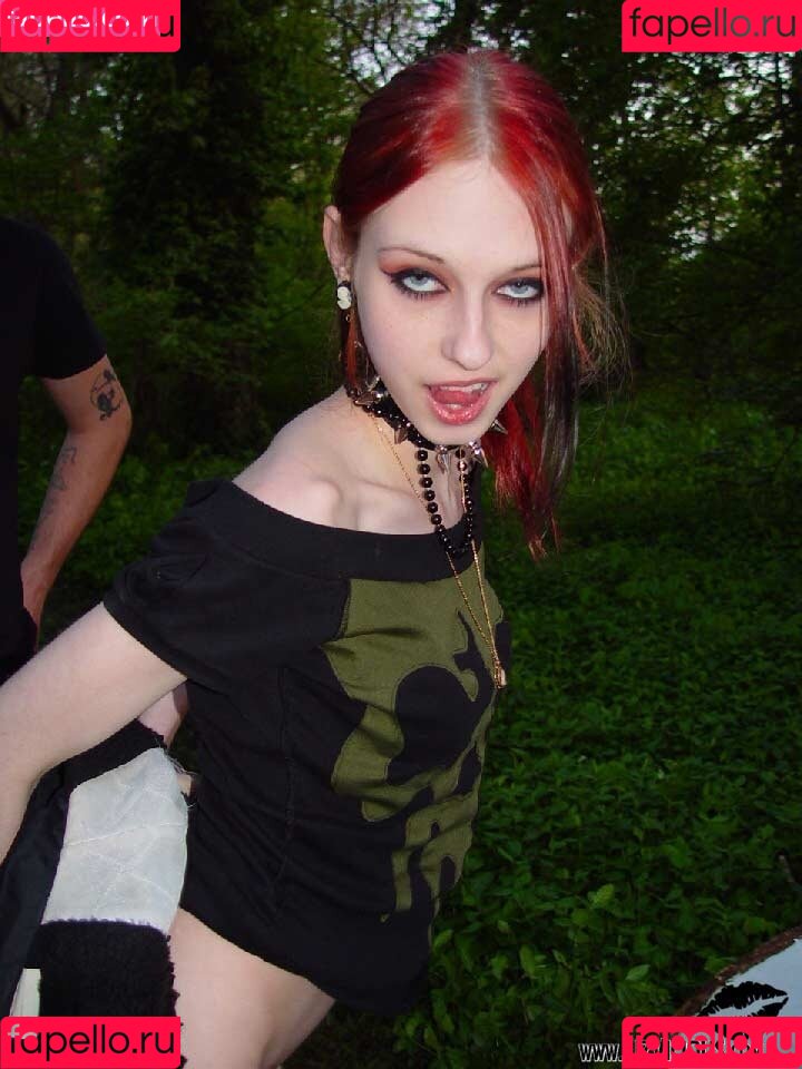 Liz Vicious Onlyfans Photo Gallery 