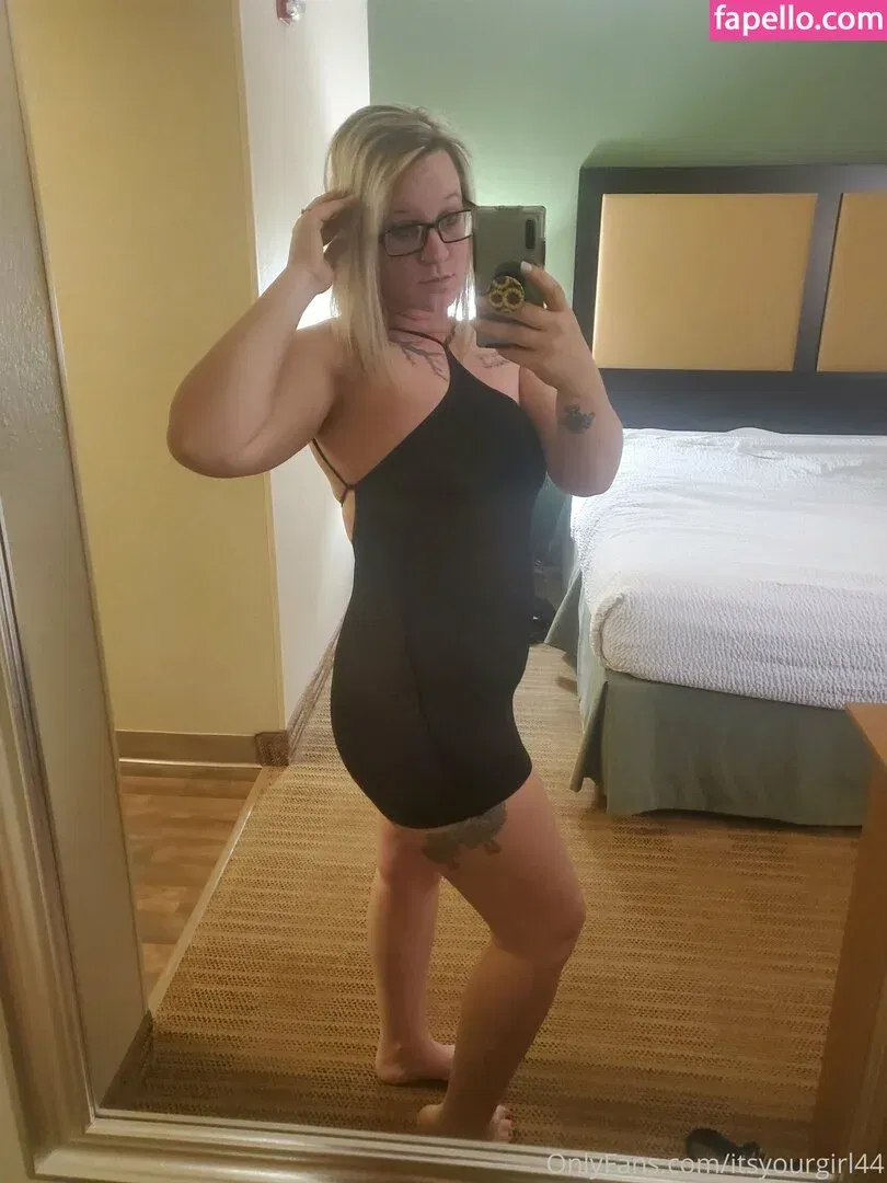 itsyourgirl44 Onlyfans Photo Gallery 
