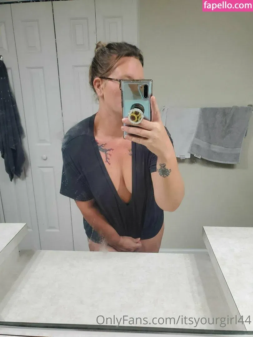 itsyourgirl44 Onlyfans Photo Gallery 