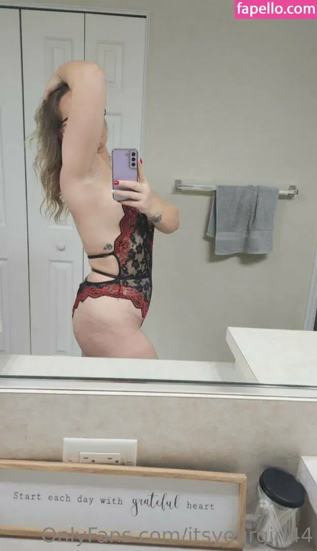 itsyourgirl44 Onlyfans Photo Gallery 