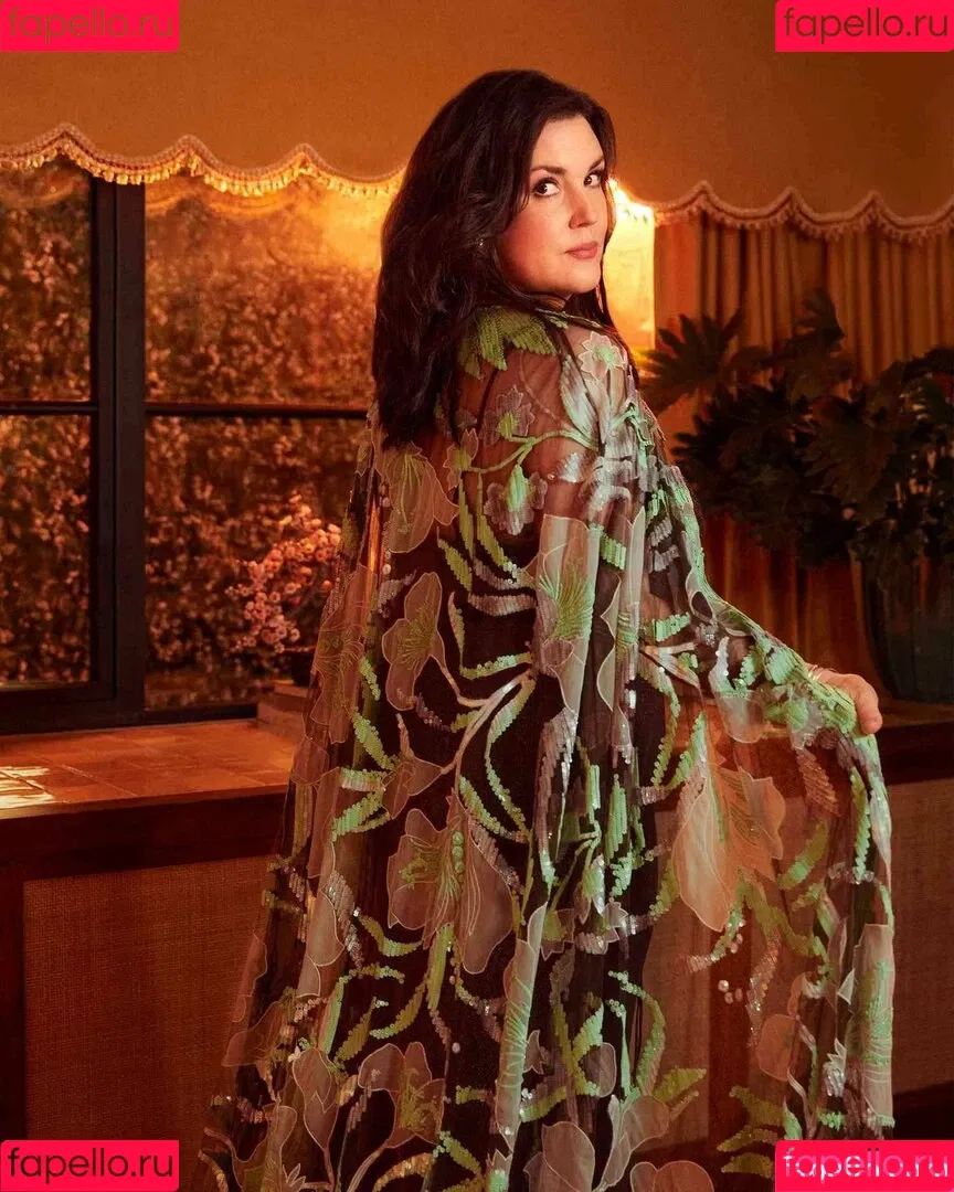 Melanie Lynskey Onlyfans Photo Gallery 