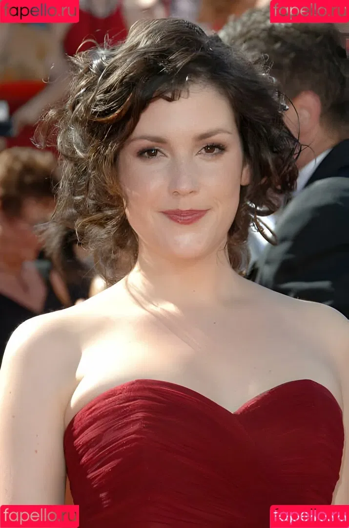 Melanie Lynskey Onlyfans Photo Gallery 
