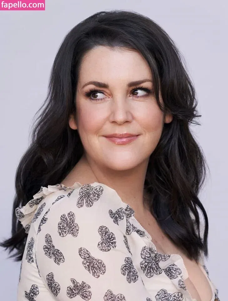 Melanie Lynskey Onlyfans Photo Gallery 