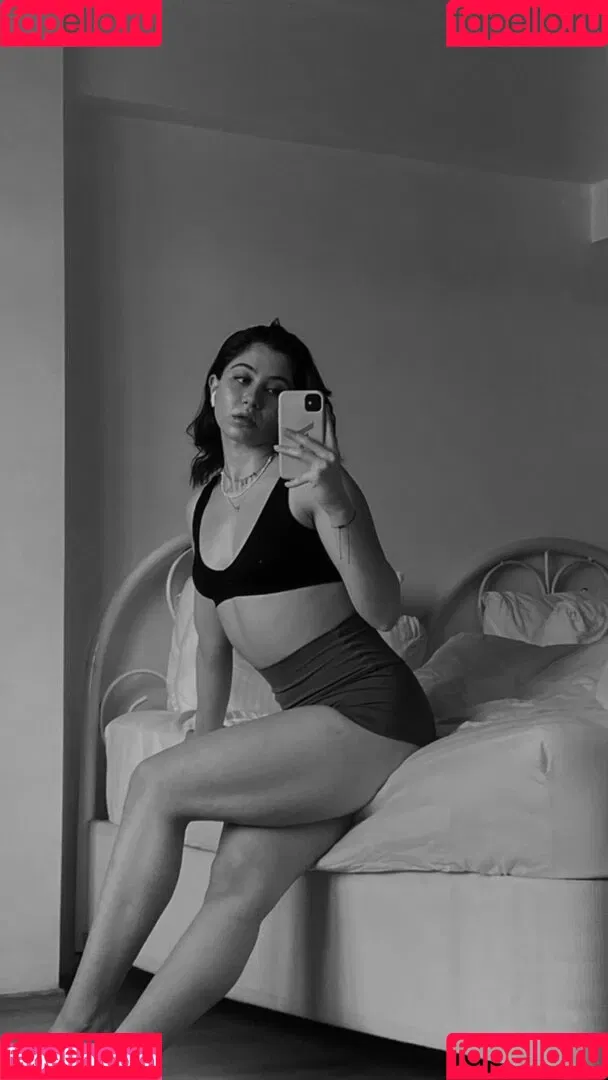 Hilal Fener Onlyfans Photo Gallery 