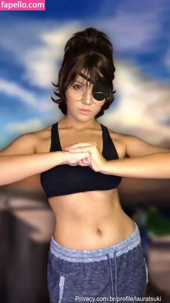 Laura Tsuki Onlyfans Photo Gallery 