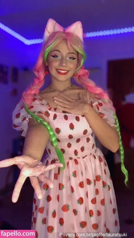 Laura Tsuki Onlyfans Photo Gallery 