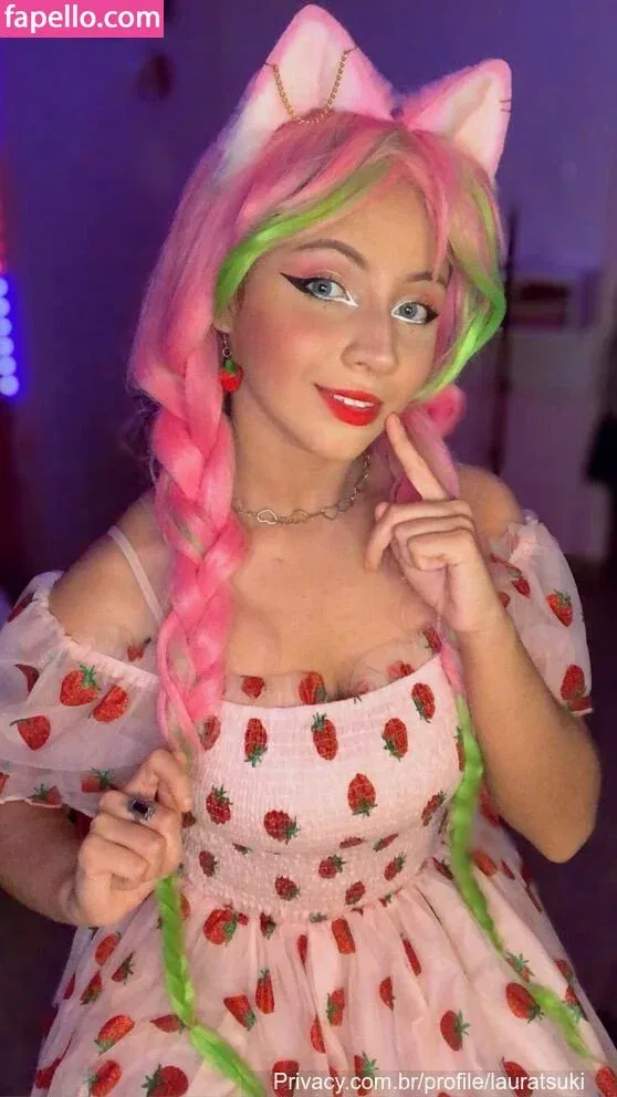 Laura Tsuki Onlyfans Photo Gallery 