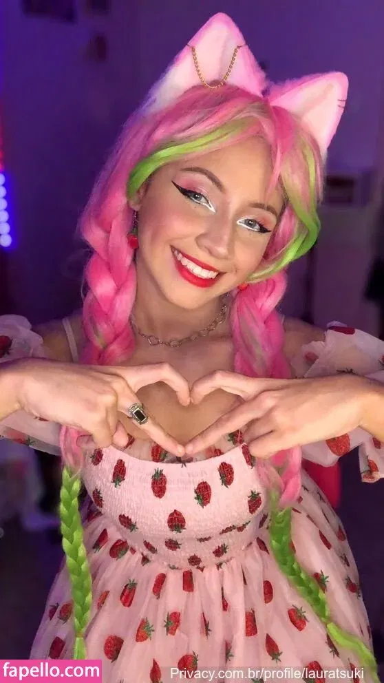 Laura Tsuki Onlyfans Photo Gallery 