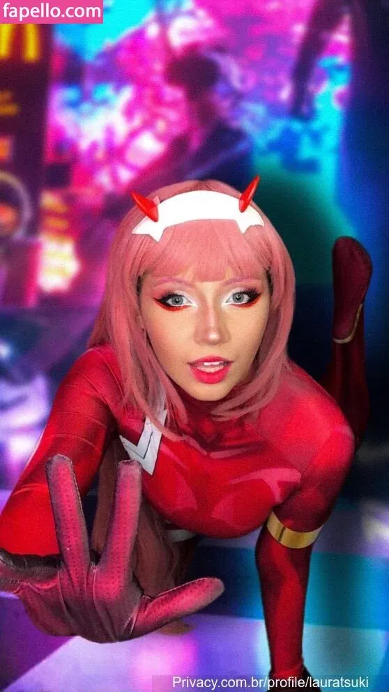 Laura Tsuki Onlyfans Photo Gallery 