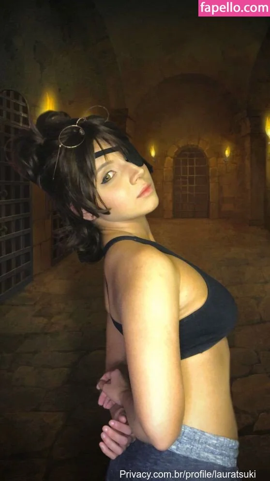 Laura Tsuki Onlyfans Photo Gallery 