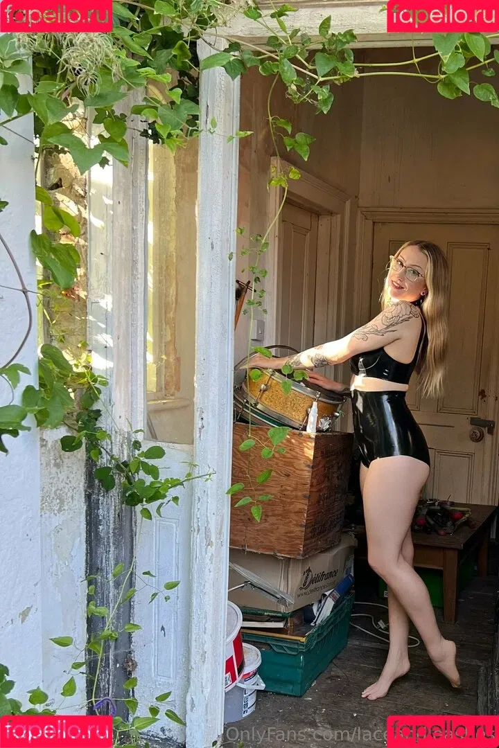 laceandleashes Onlyfans Photo Gallery 