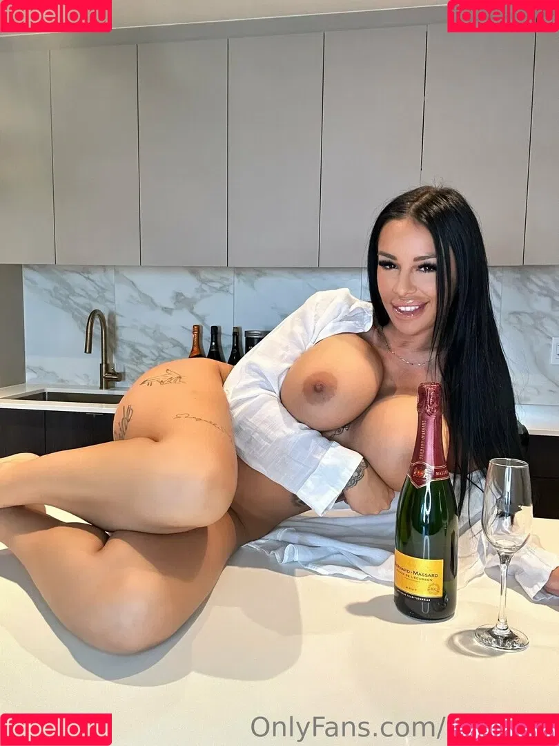 Annie Precourt Onlyfans Photo Gallery 