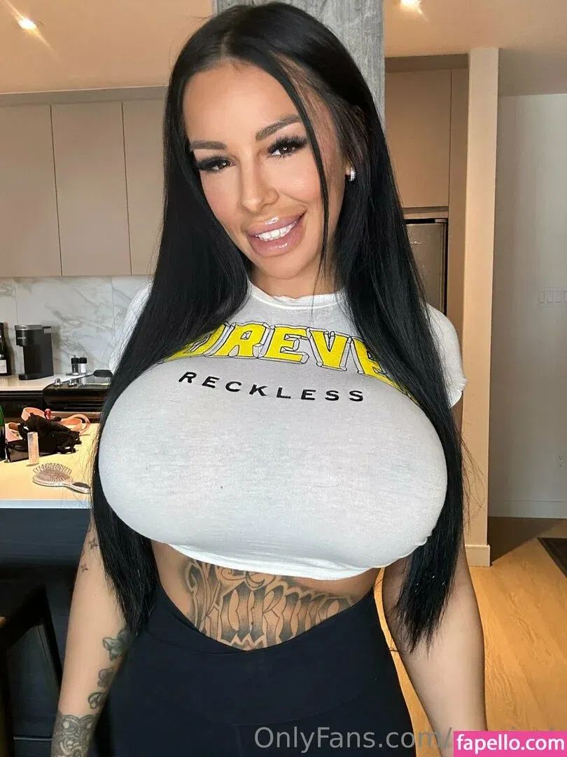 Annie Precourt Onlyfans Photo Gallery 