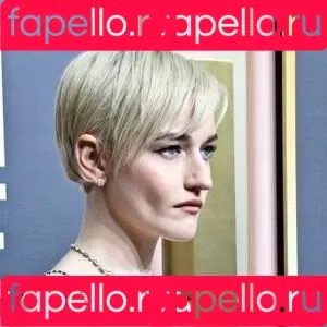 Julia Garner Onlyfans Photo Gallery 
