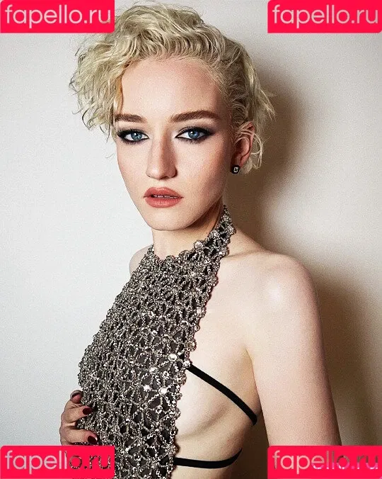 Julia Garner Onlyfans Photo Gallery 