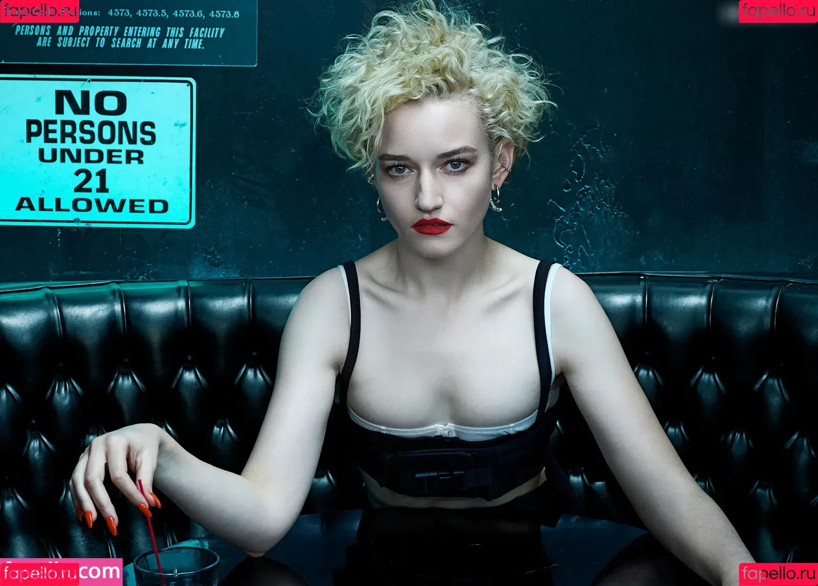 Julia Garner Onlyfans Photo Gallery 