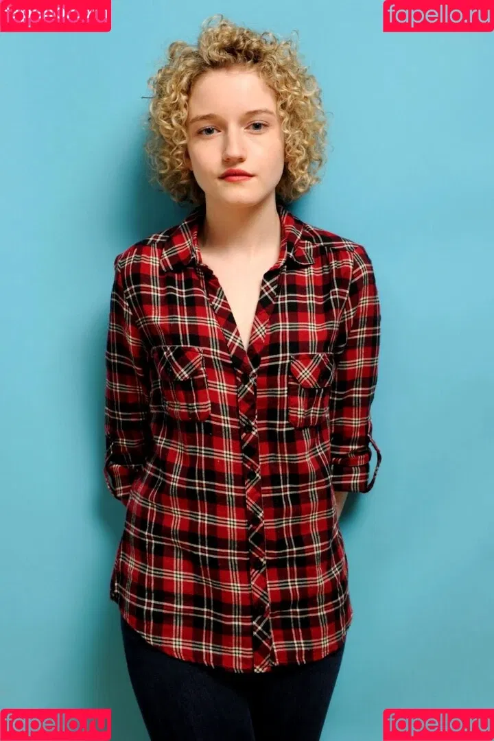 Julia Garner Onlyfans Photo Gallery 