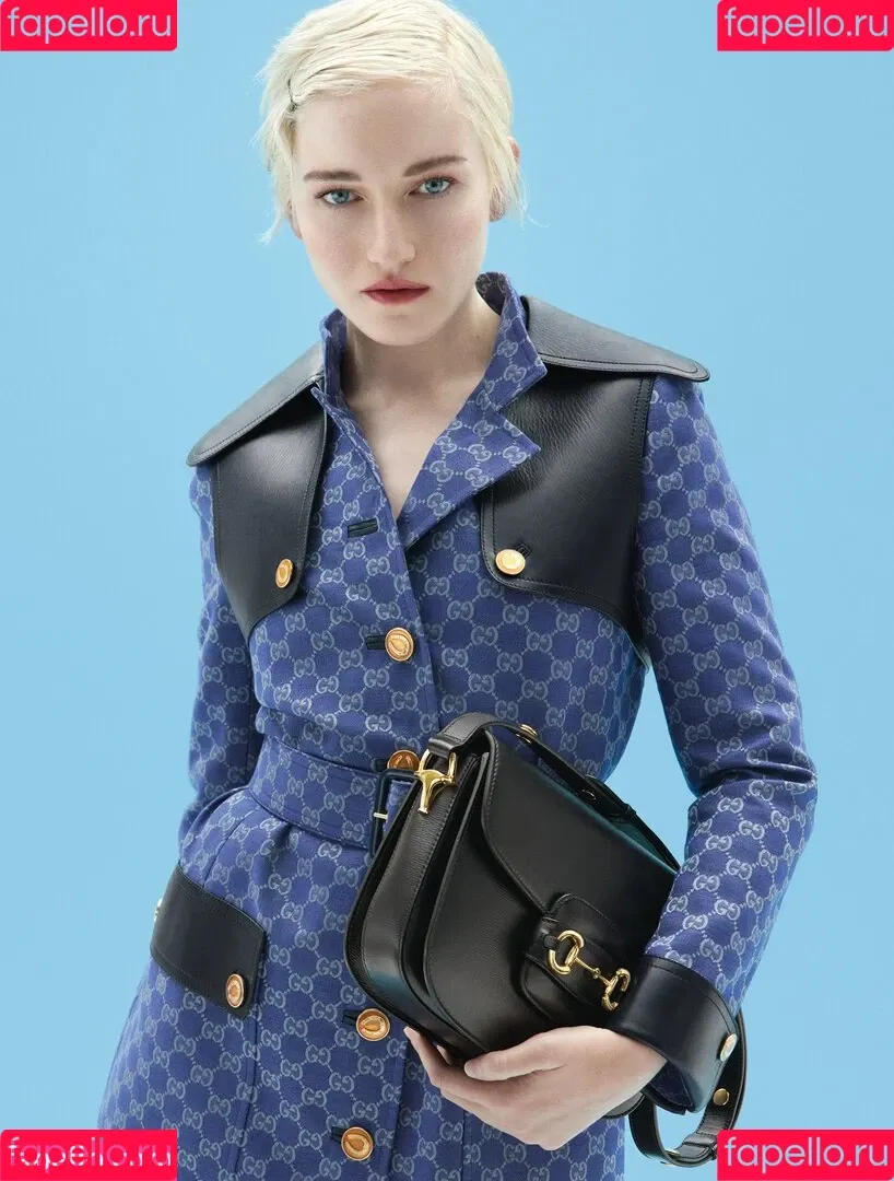 Julia Garner Onlyfans Photo Gallery 