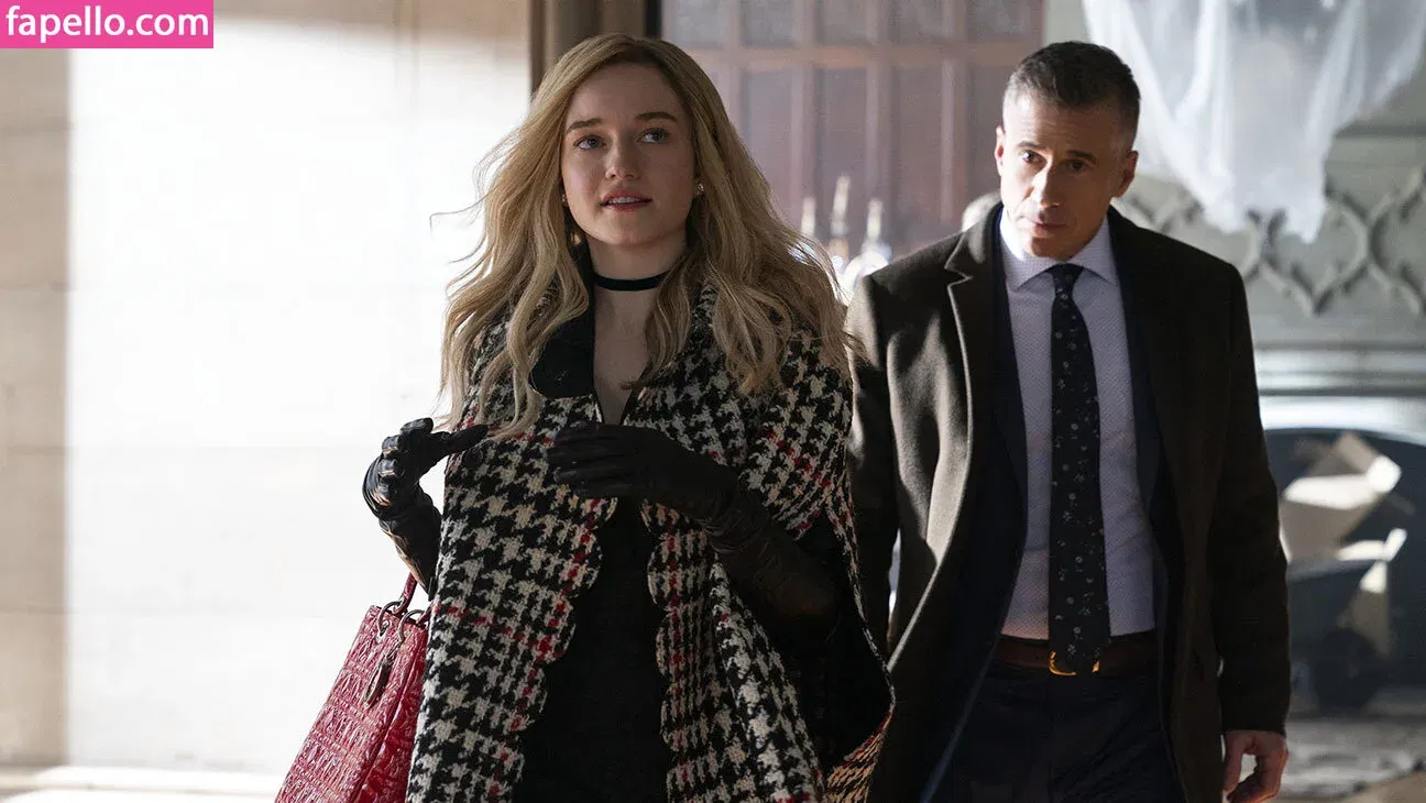 Julia Garner Onlyfans Photo Gallery 