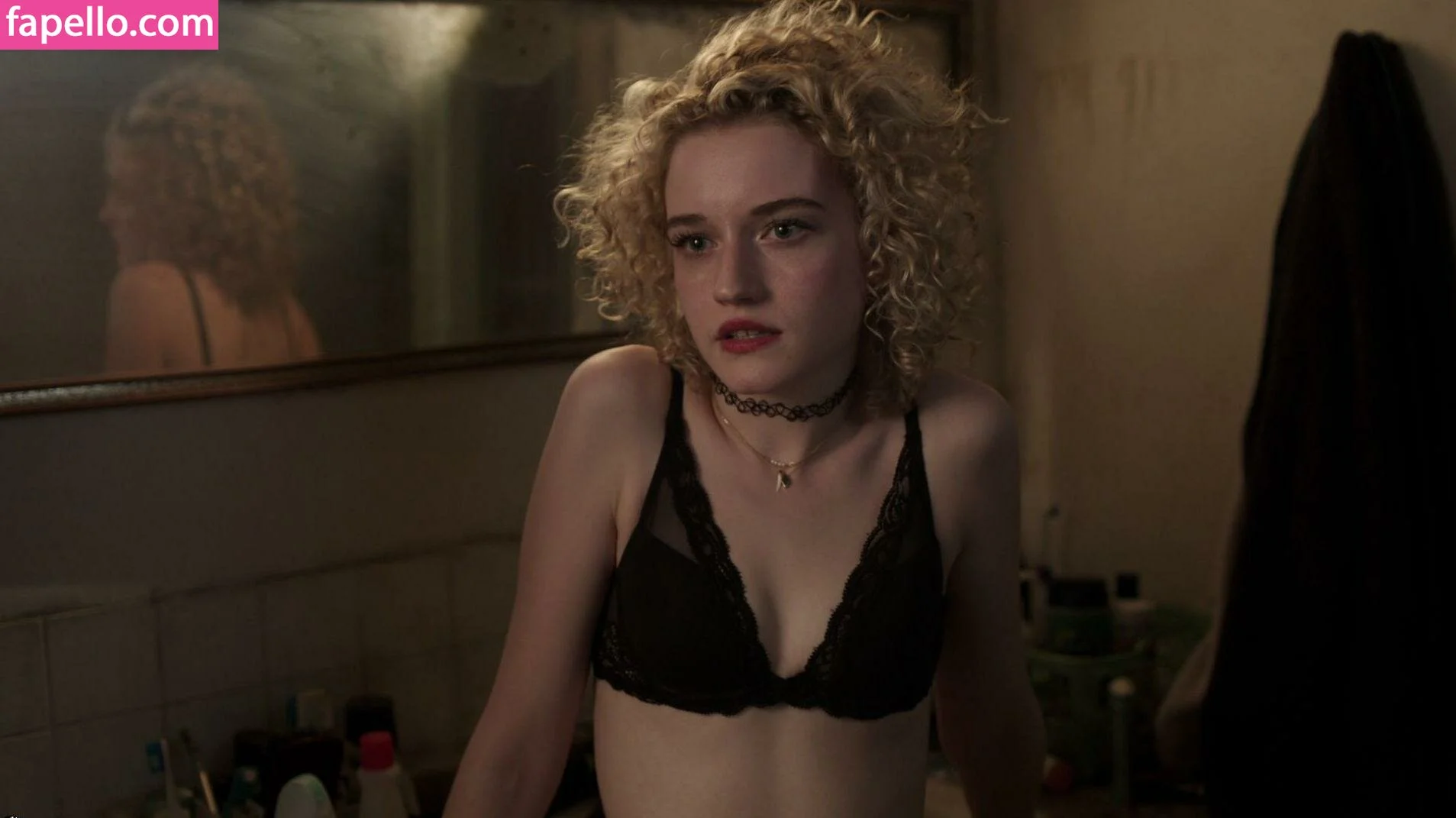 Julia Garner Onlyfans Photo Gallery 
