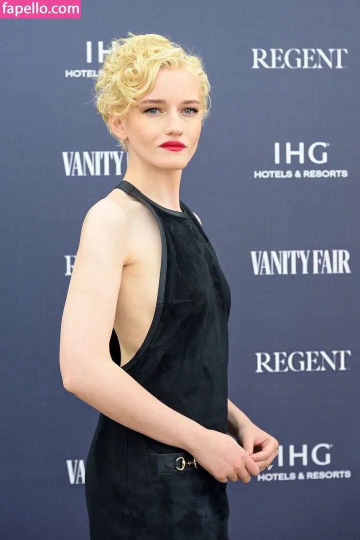 Julia Garner Onlyfans Photo Gallery 