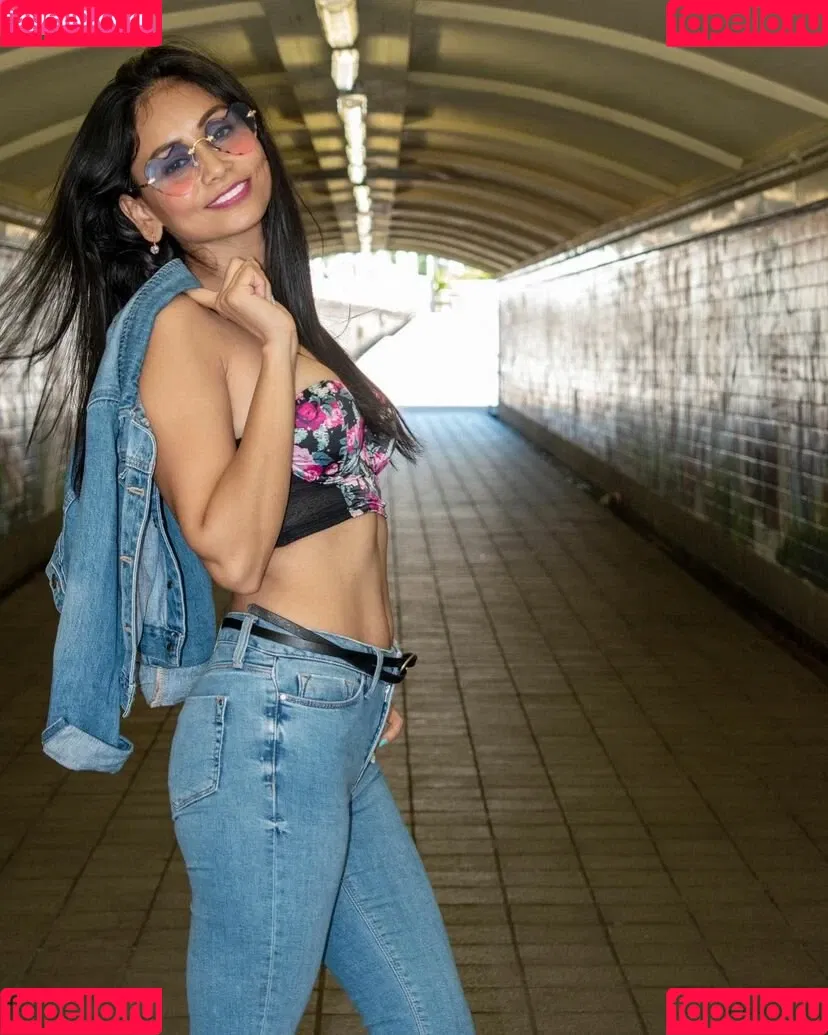 Shivani Onlyfans Photo Gallery 