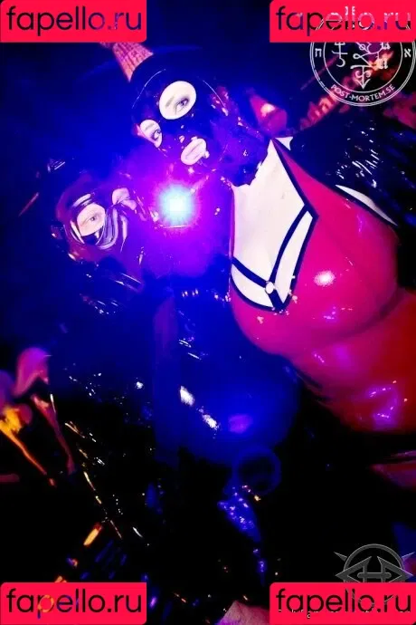 latex-alien Onlyfans Photo Gallery 