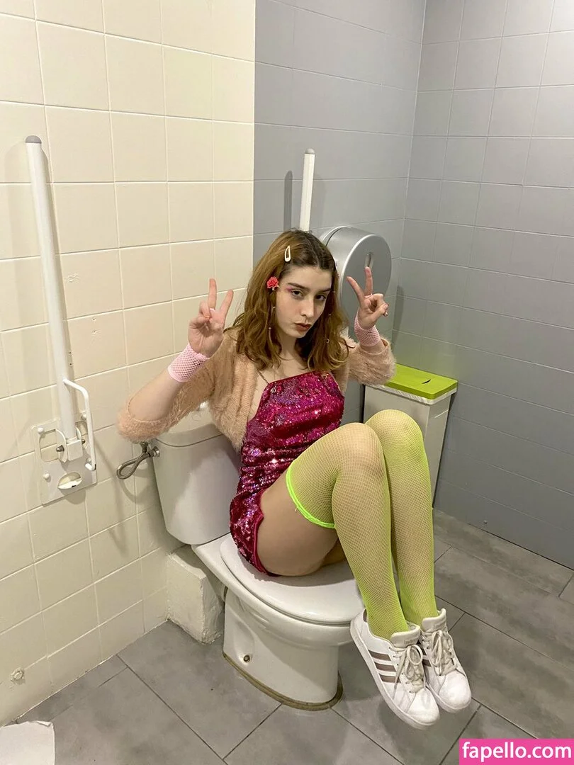 Iramalonne Onlyfans Photo Gallery 