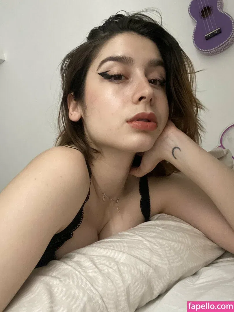 Iramalonne Onlyfans Photo Gallery 