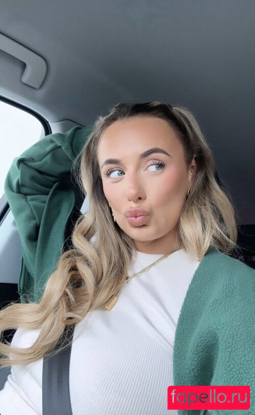 Millie Court Nude Onlyfans Photo 5