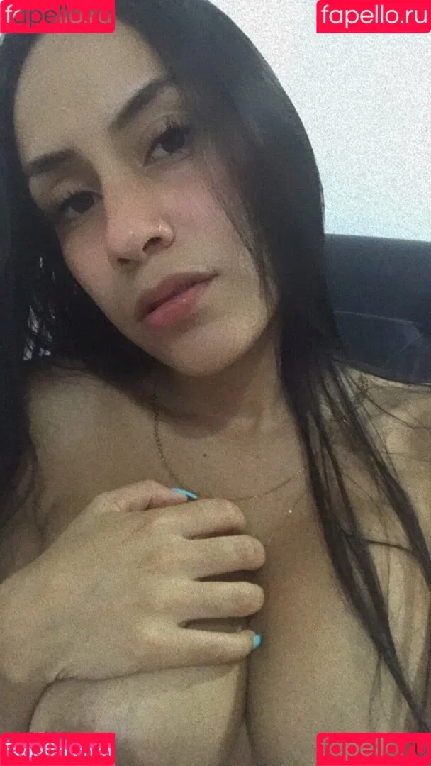 Yuvi Pallares Onlyfans Photo Gallery 