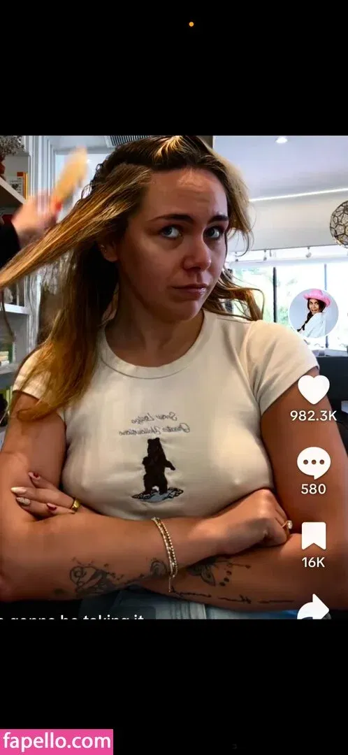 Kouvr Onlyfans Photo Gallery 