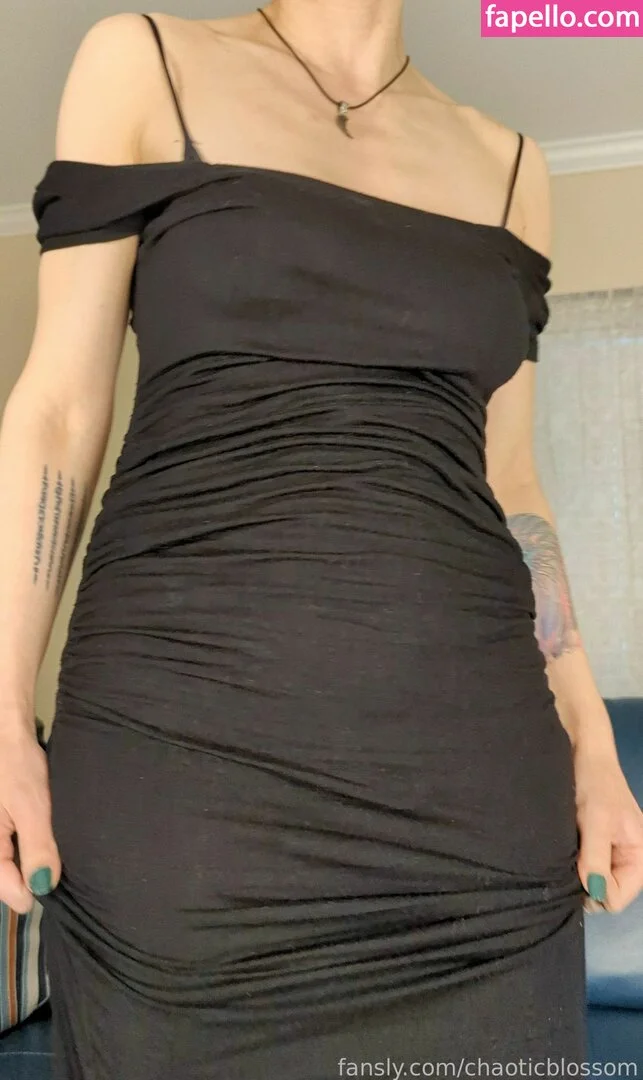 chaoticblossom Onlyfans Photo Gallery 