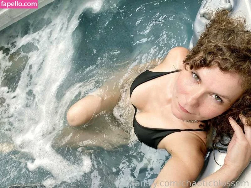 chaoticblossom Onlyfans Photo Gallery 