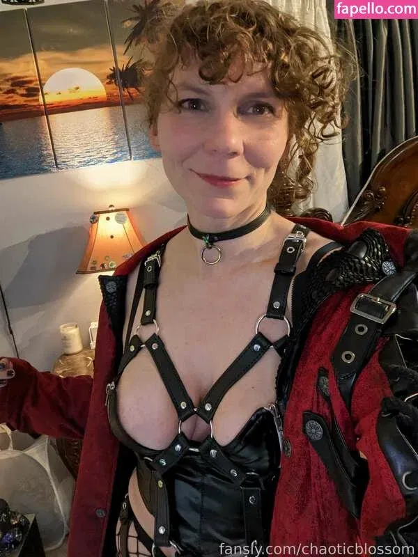 chaoticblossom Onlyfans Photo Gallery 
