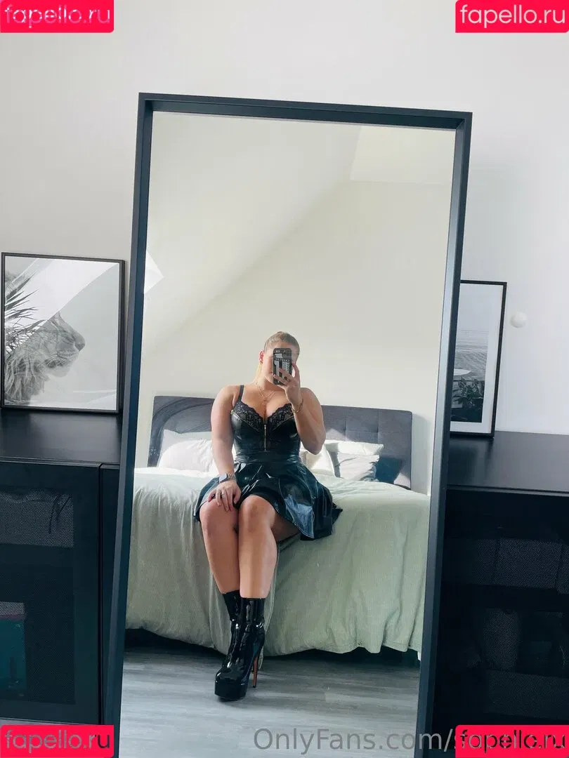 Sophielx Onlyfans Photo Gallery 