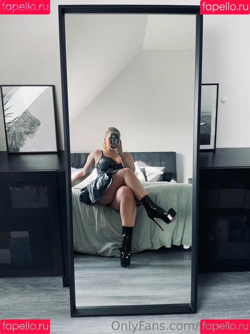Sophielx Onlyfans Photo Gallery 