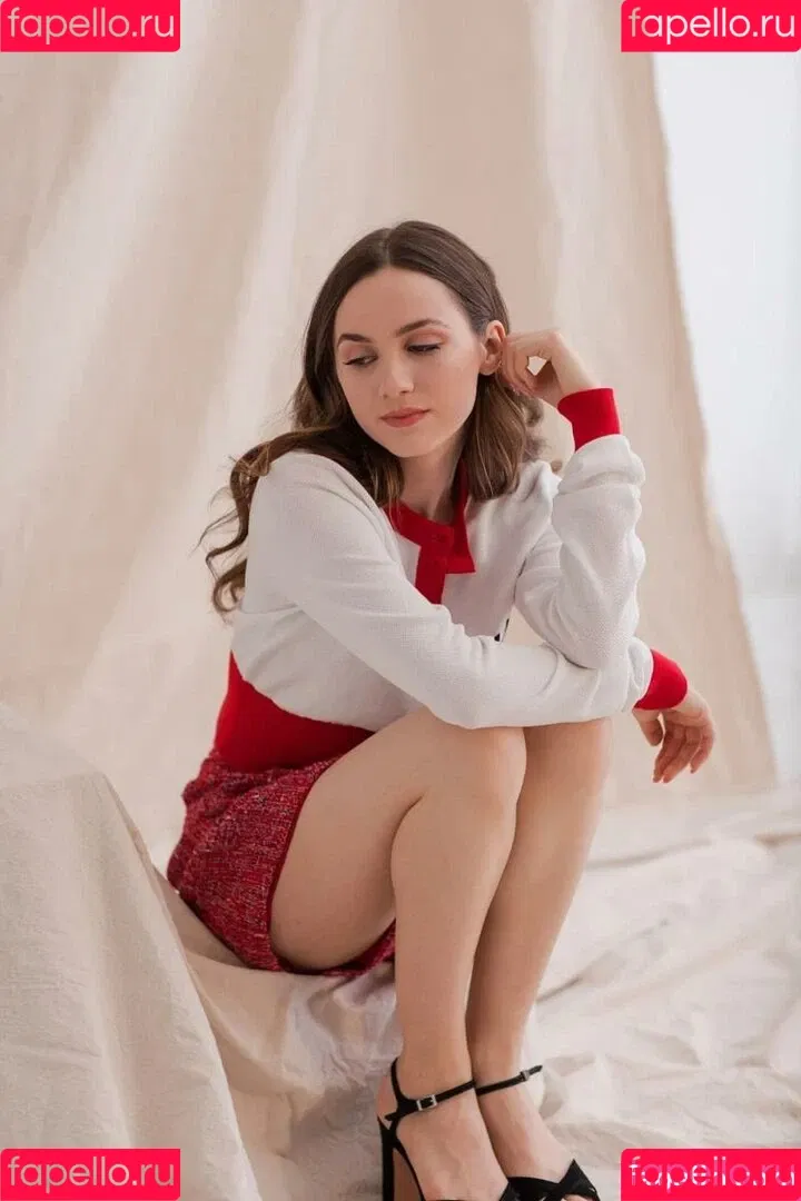 Maude Apatow Onlyfans Photo Gallery 
