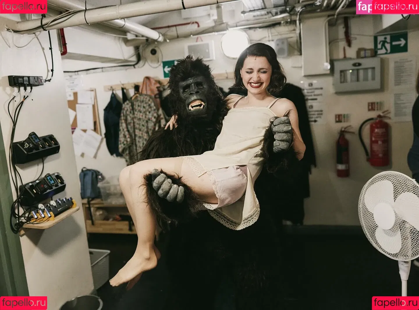 Maude Apatow Onlyfans Photo Gallery 