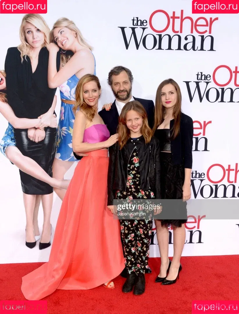 Maude Apatow Onlyfans Photo Gallery 