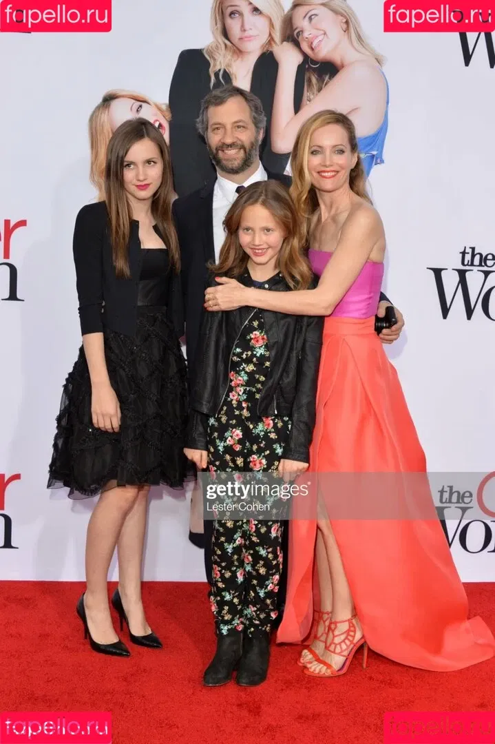 Maude Apatow Onlyfans Photo Gallery 