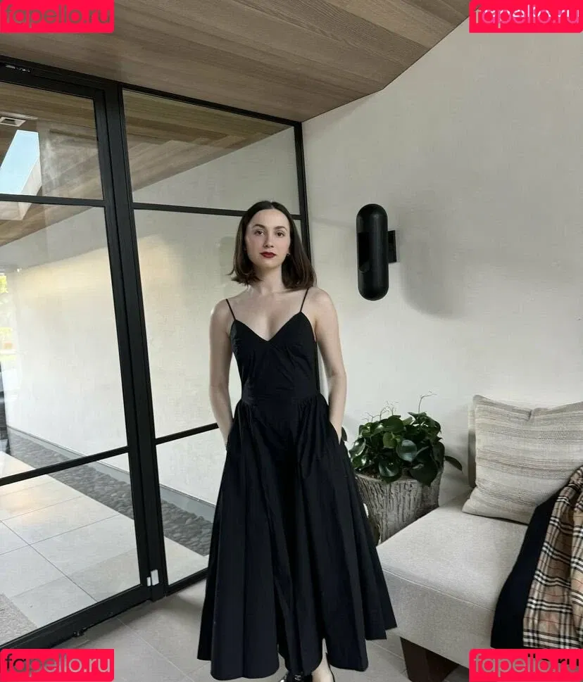 Maude Apatow Onlyfans Photo Gallery 