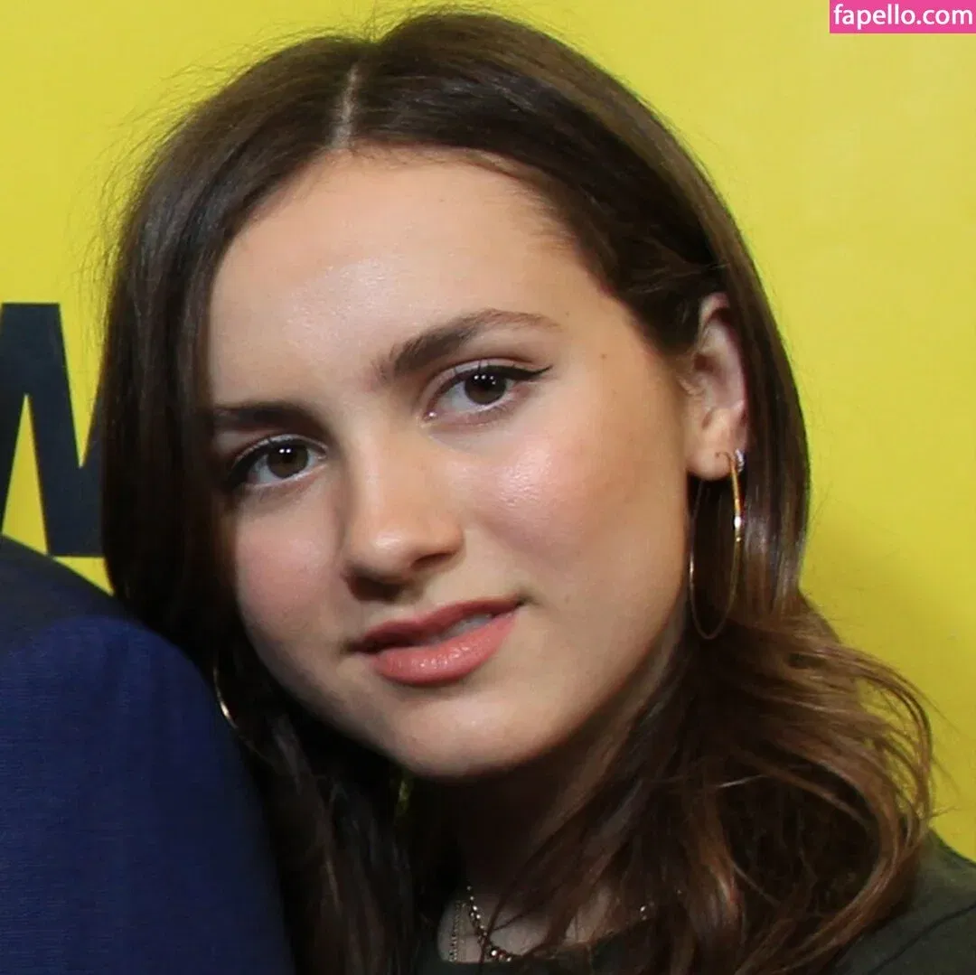 Maude Apatow Onlyfans Photo Gallery 