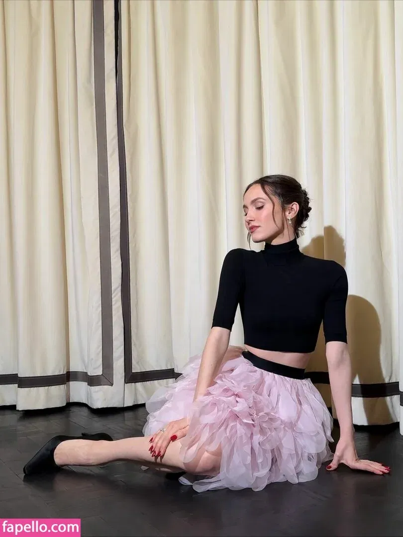 Maude Apatow Onlyfans Photo Gallery 