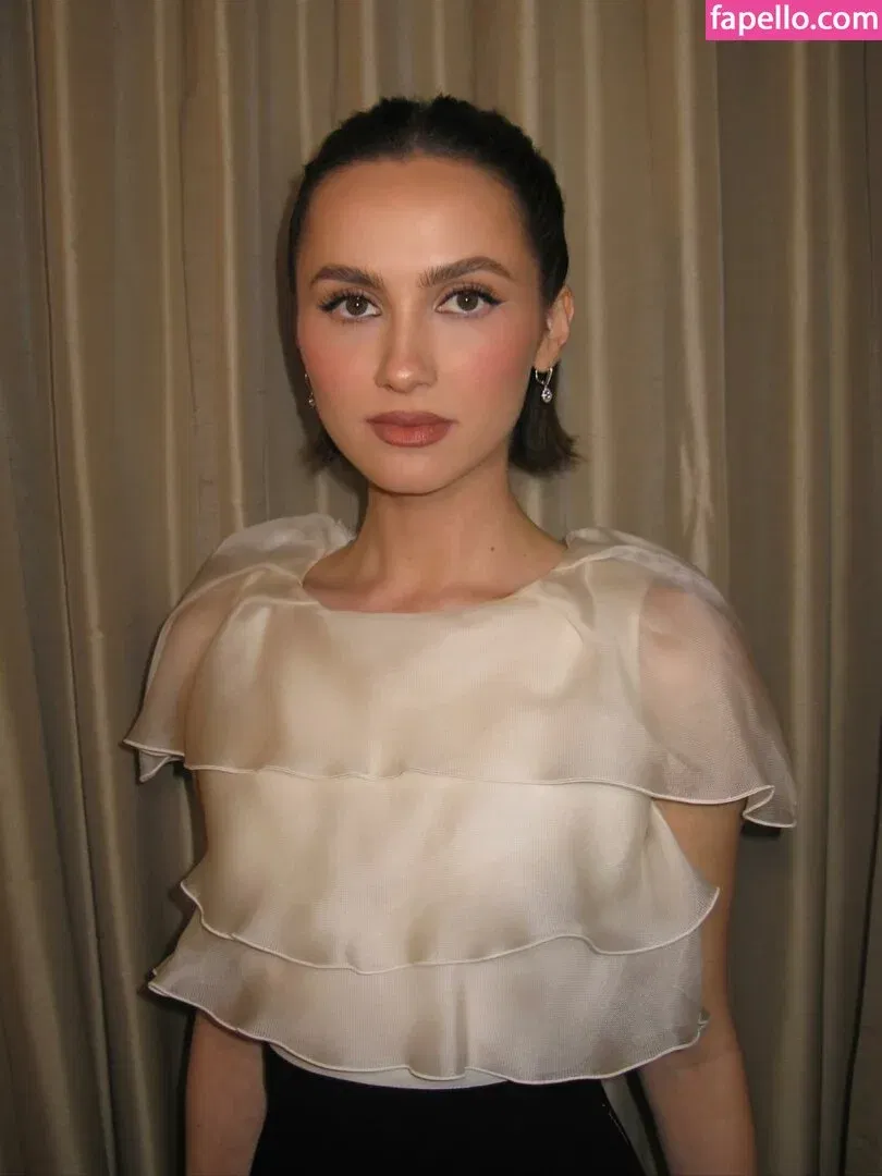 Maude Apatow Onlyfans Photo Gallery 