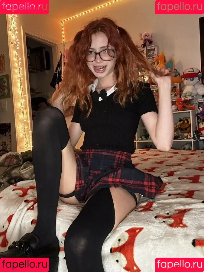mari.m0nster Onlyfans Photo Gallery 