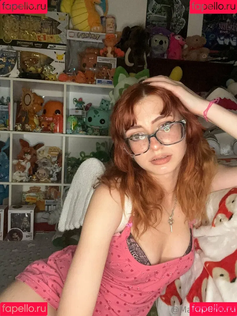 mari.m0nster Onlyfans Photo Gallery 