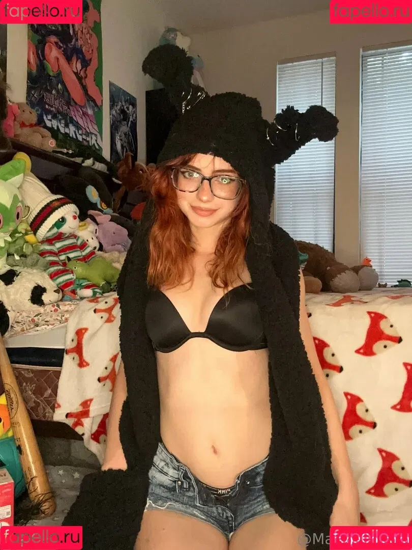 mari.m0nster Onlyfans Photo Gallery 