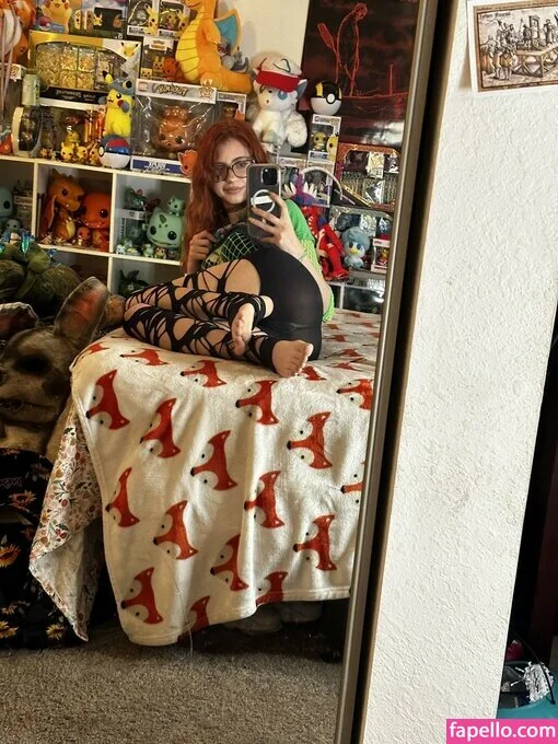 mari.m0nster Onlyfans Photo Gallery 