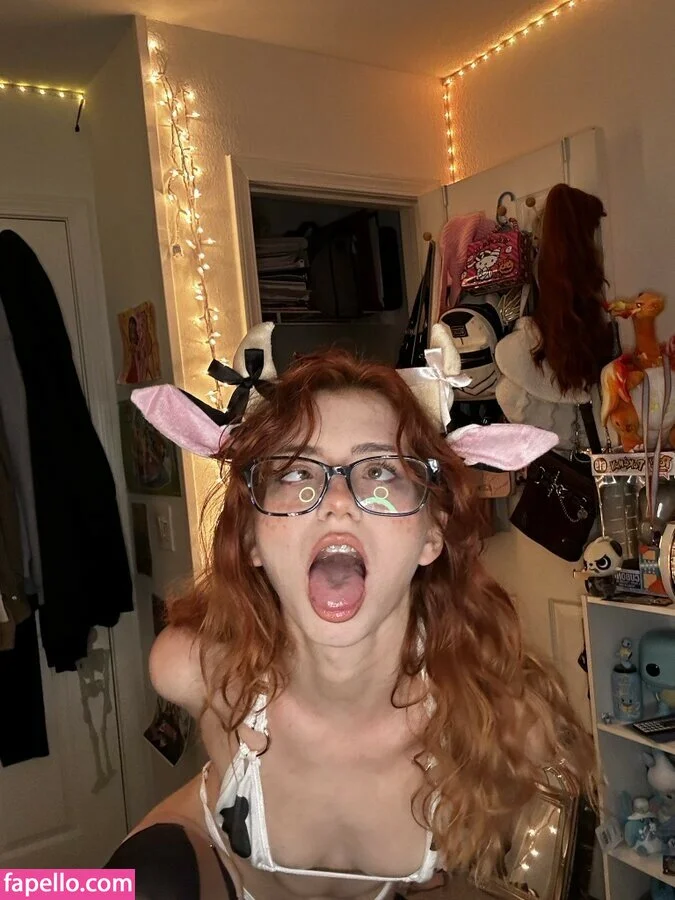 mari.m0nster Onlyfans Photo Gallery 